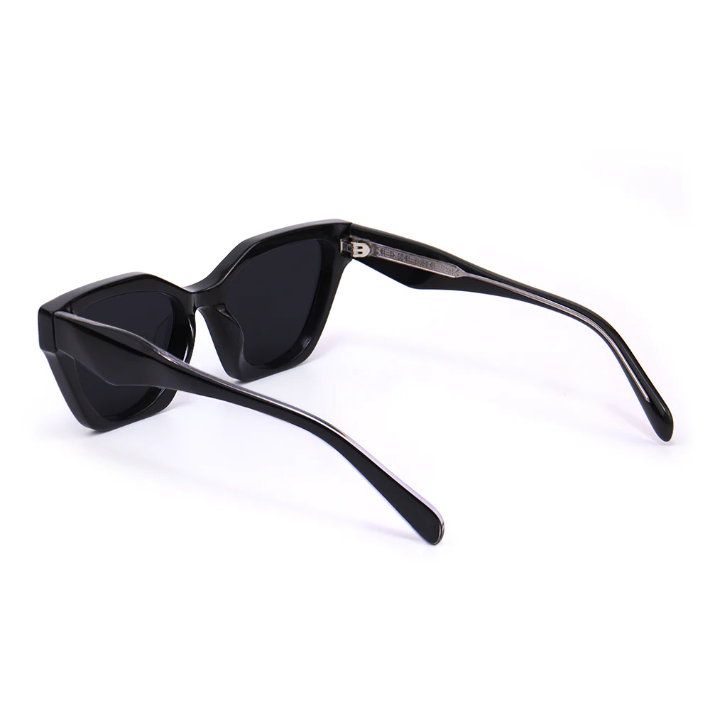 Adrienne Cat eye Black Sunglasses - Roseibase