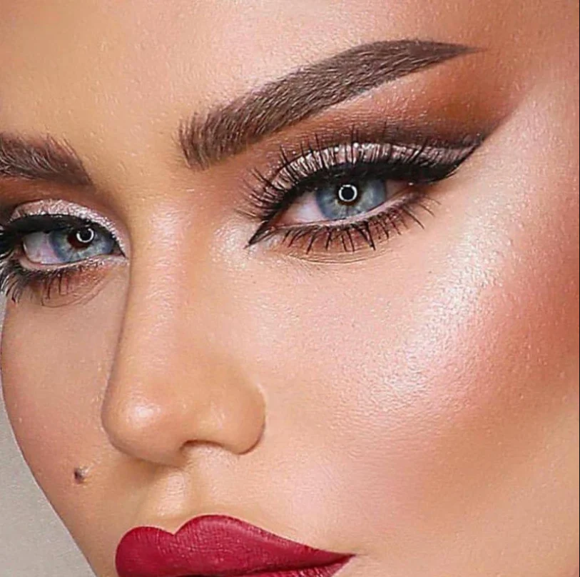 GLOW VIVID BLUE Colored Contact Lenses - Roseibase