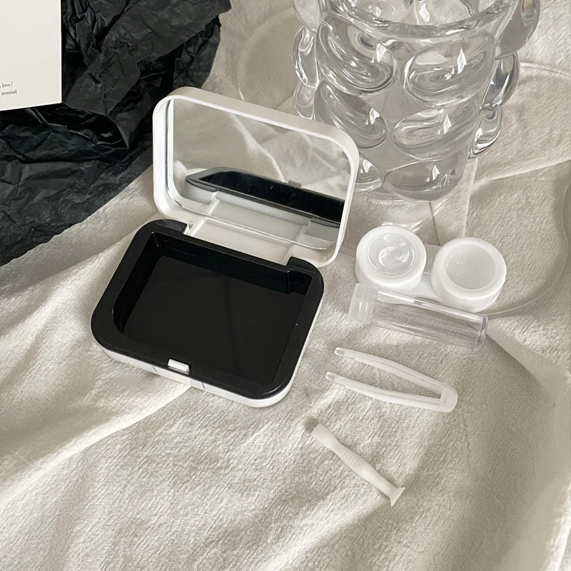 Love Rabbit Colored Contact Lens Case - Roseibase