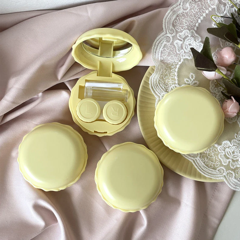 Cream Goose Colored Contact Lens Case - Roseibase