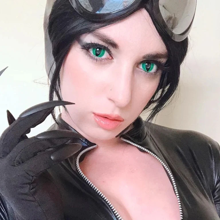 Cosplay Cat Eye Green Colored Contact Lenses - Roseibase
